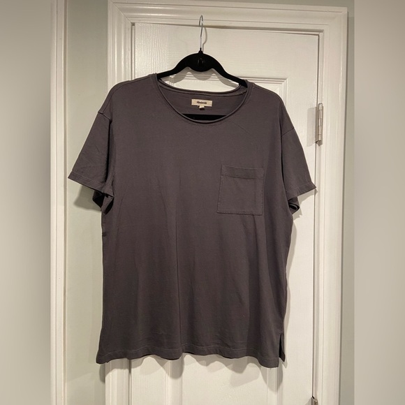 Madewell Tops - NWOT Madewell Size XS Charcoal Gray Short Sleeve Crew Split Hem Pocket Tee Shirt